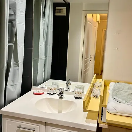 !!! 3 Chambres, Climatisation, Terrasse Apartment