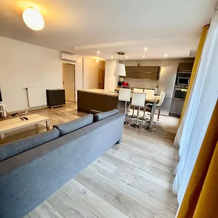 Apartment !!! 3 Chambres, Climatisation, Terrasse *